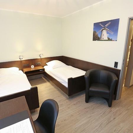 Hotel Kroeger Ennigerloh Экстерьер фото
